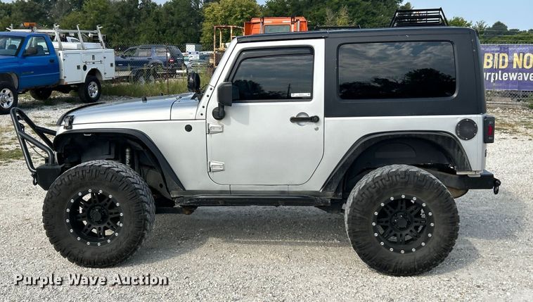 image for item EK3257 2010 Jeep Wrangler Sahara SUV