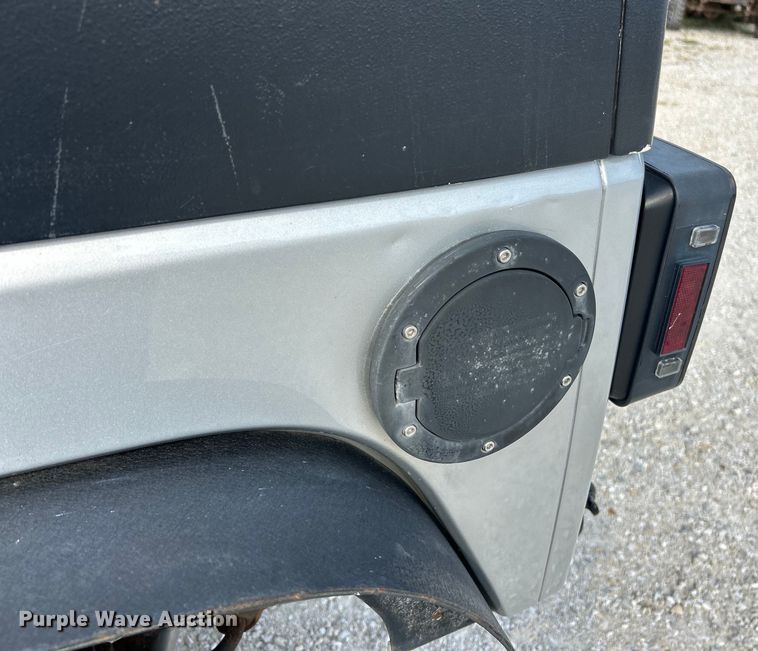 image for item EK3257 2010 Jeep Wrangler Sahara SUV