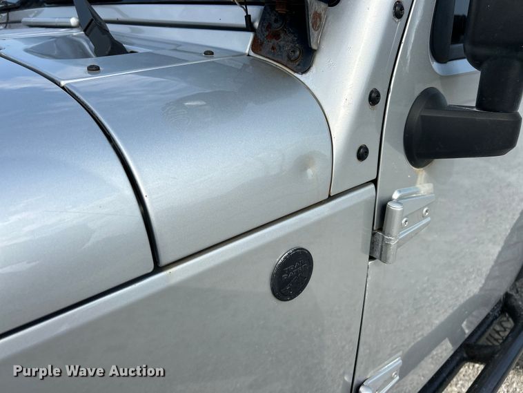 image for item EK3257 2010 Jeep Wrangler Sahara SUV