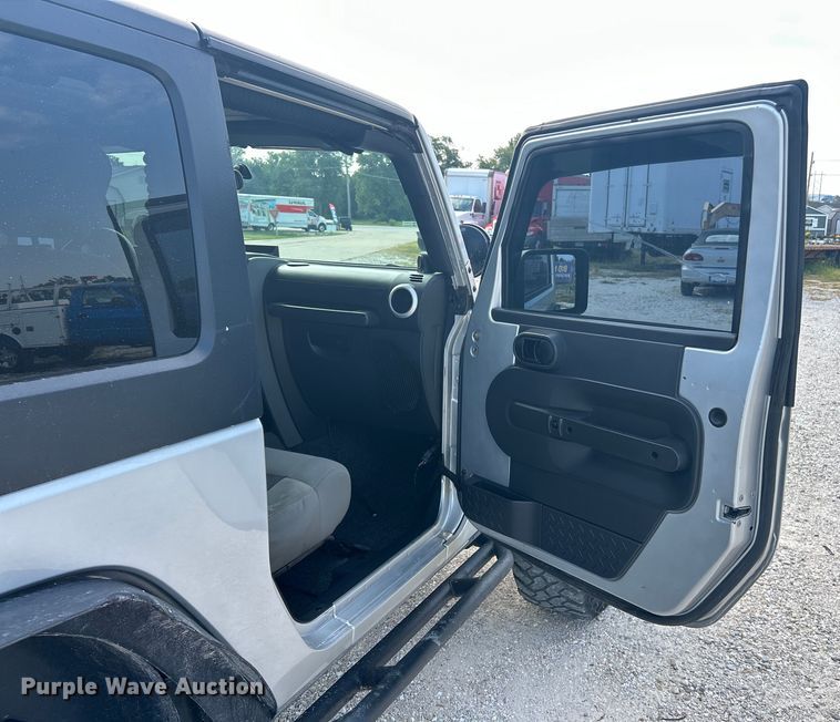 image for item EK3257 2010 Jeep Wrangler Sahara SUV