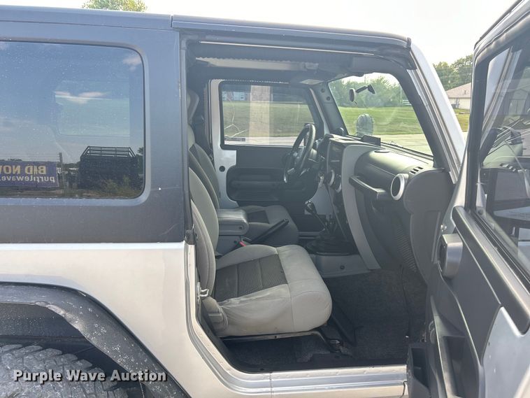 image for item EK3257 2010 Jeep Wrangler Sahara SUV