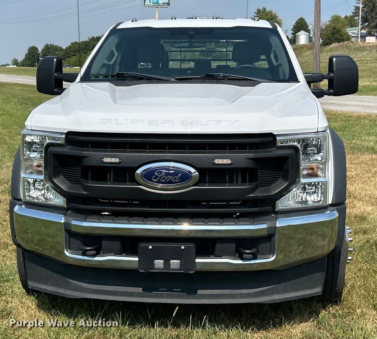 image for item EK3262 2021 Ford F450 Super Duty XL flatbed truck