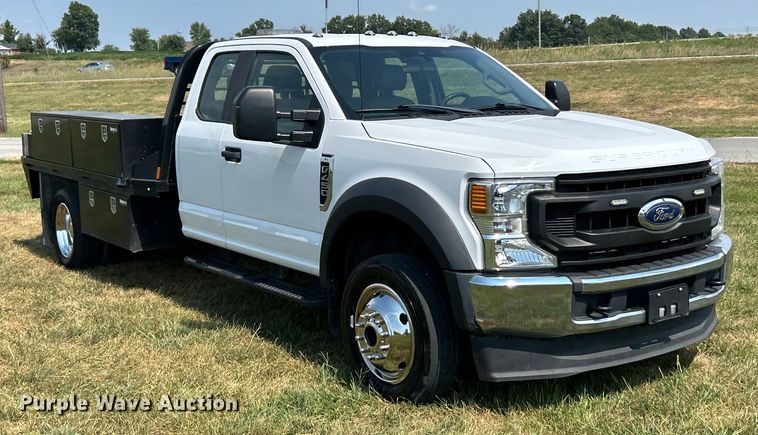 image for item EK3262 2021 Ford F450 Super Duty XL flatbed truck