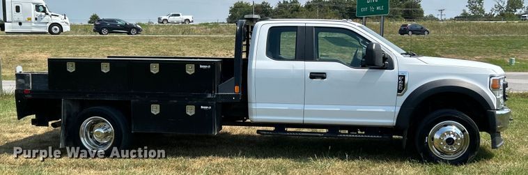 image for item EK3262 2021 Ford F450 Super Duty XL flatbed truck
