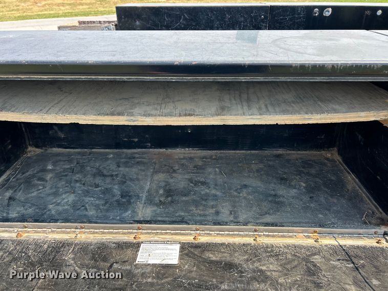 image for item EK3262 2021 Ford F450 Super Duty XL flatbed truck