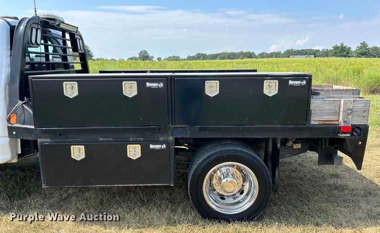 image for item EK3262 2021 Ford F450 Super Duty XL flatbed truck