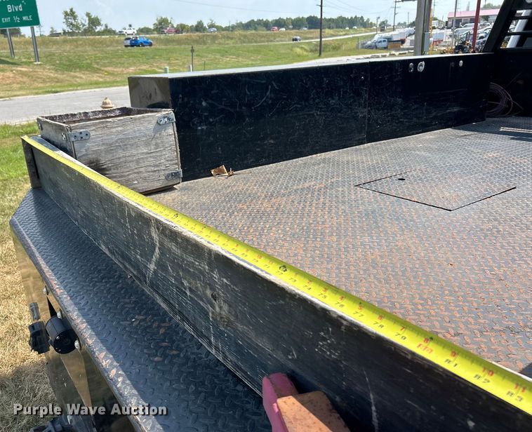 image for item EK3262 2021 Ford F450 Super Duty XL flatbed truck