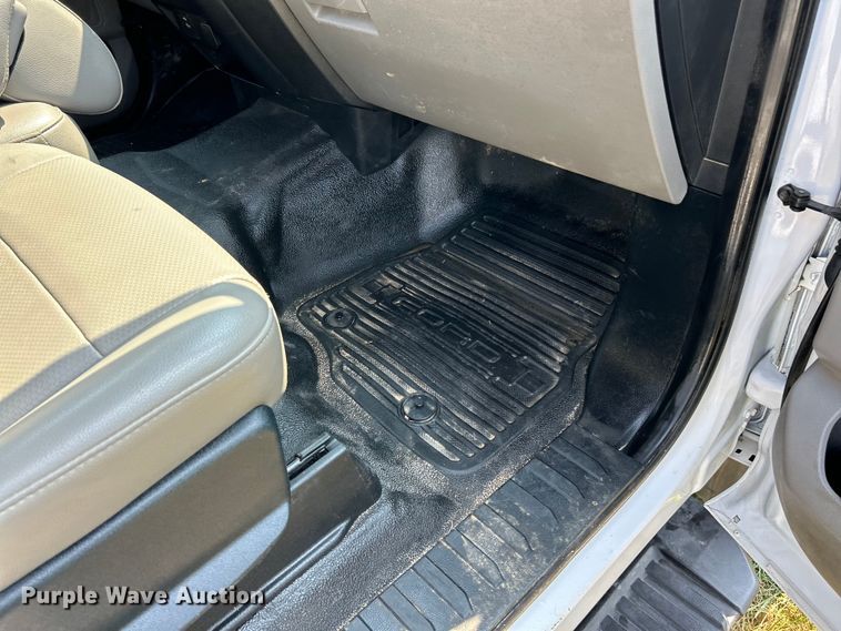 image for item EK3262 2021 Ford F450 Super Duty XL flatbed truck