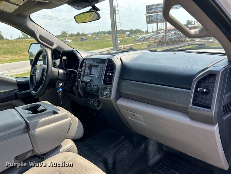 image for item EK3262 2021 Ford F450 Super Duty XL flatbed truck