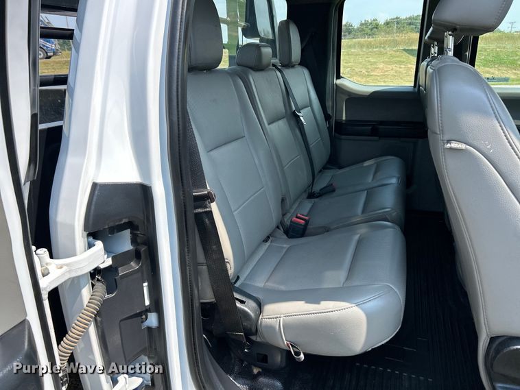 image for item EK3262 2021 Ford F450 Super Duty XL flatbed truck