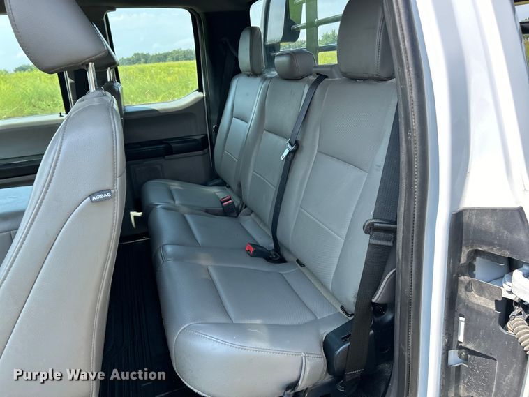 image for item EK3262 2021 Ford F450 Super Duty XL flatbed truck