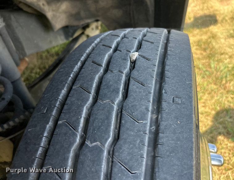 image for item EK3262 2021 Ford F450 Super Duty XL flatbed truck