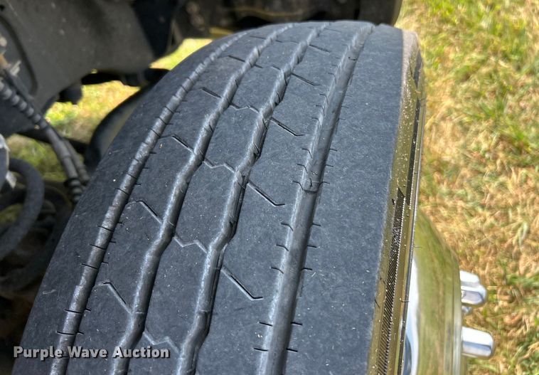 image for item EK3262 2021 Ford F450 Super Duty XL flatbed truck