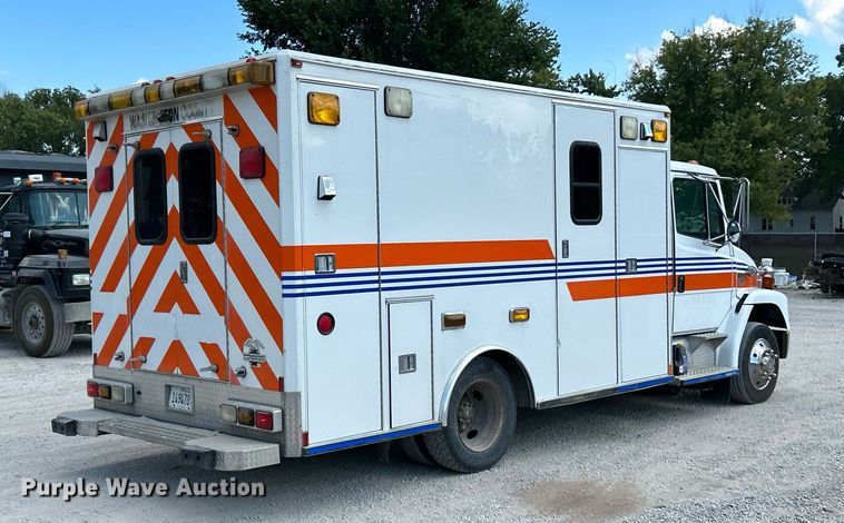 image for item EK3279 2003 Frieghtliner  FL60 Ambulance