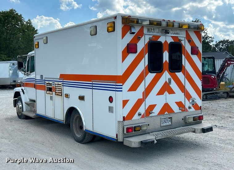 image for item EK3279 2003 Frieghtliner  FL60 Ambulance