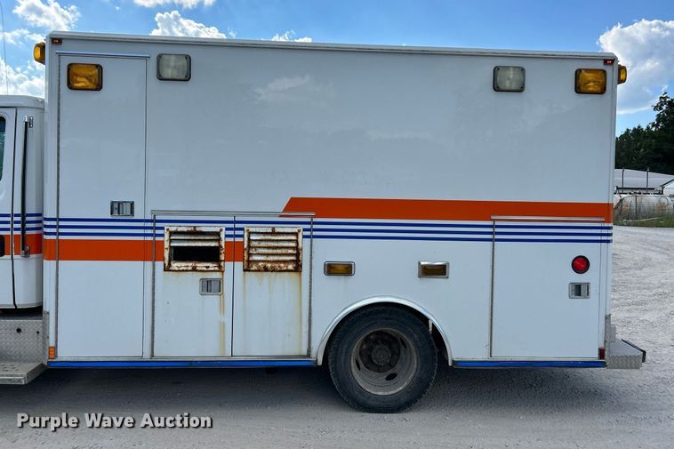 image for item EK3279 2003 Frieghtliner  FL60 Ambulance
