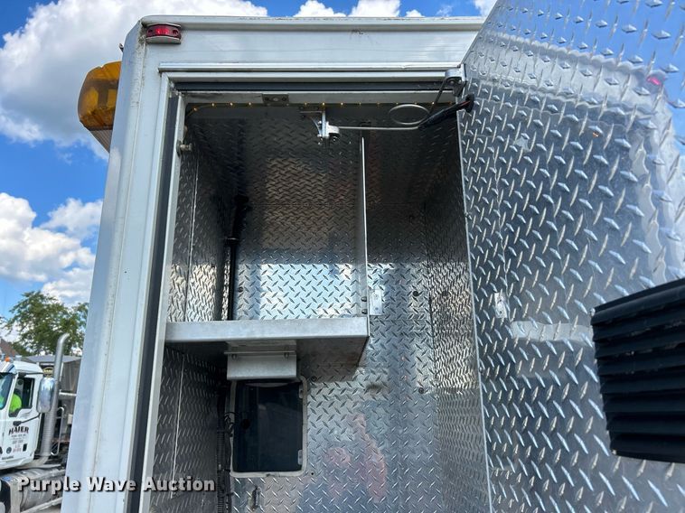 image for item EK3279 2003 Frieghtliner  FL60 Ambulance