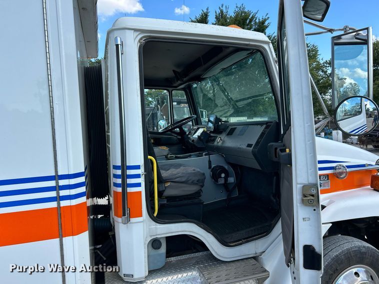 image for item EK3279 2003 Frieghtliner  FL60 Ambulance