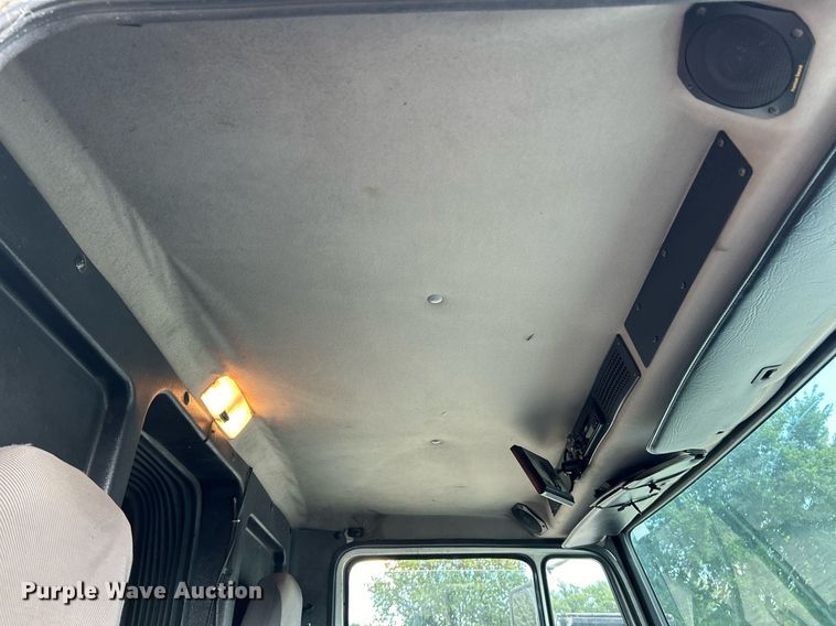 image for item EK3279 2003 Frieghtliner  FL60 Ambulance