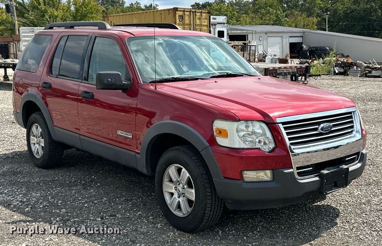 image for item EK3283 2006 Ford Explorer XLT SUV