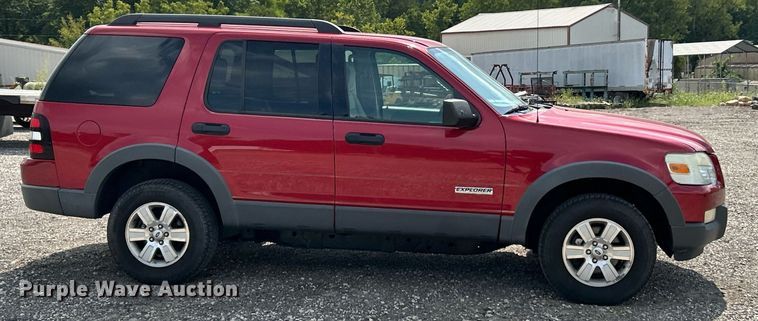 image for item EK3283 2006 Ford Explorer XLT SUV