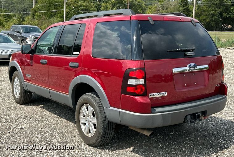 image for item EK3283 2006 Ford Explorer XLT SUV