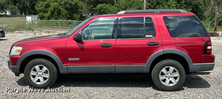 image for item EK3283 2006 Ford Explorer XLT SUV