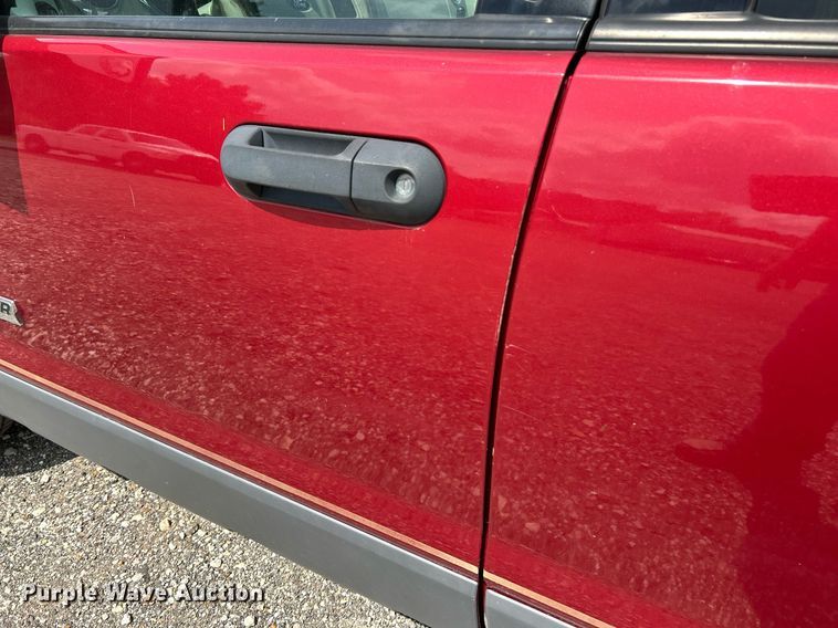 image for item EK3283 2006 Ford Explorer XLT SUV