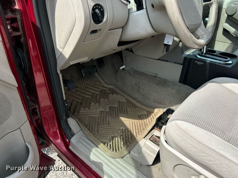 image for item EK3283 2006 Ford Explorer XLT SUV