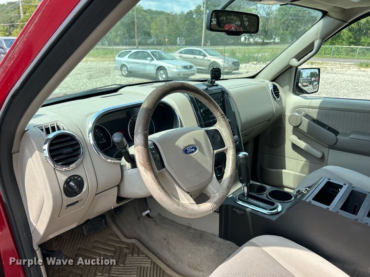 image for item EK3283 2006 Ford Explorer XLT SUV