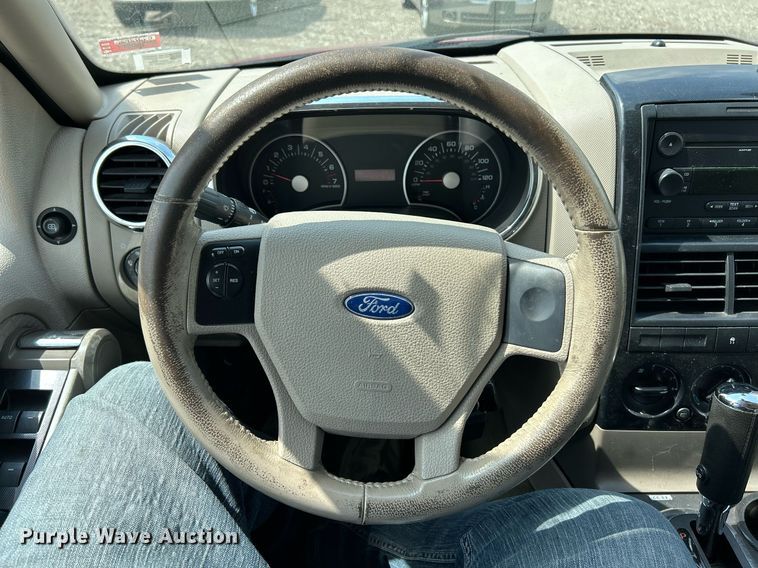 image for item EK3283 2006 Ford Explorer XLT SUV