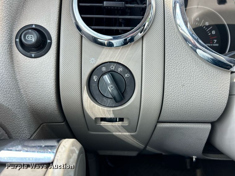 image for item EK3283 2006 Ford Explorer XLT SUV