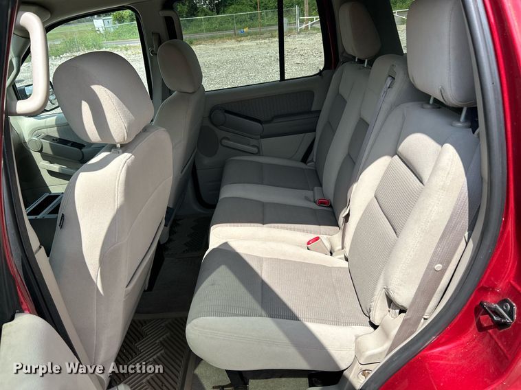 image for item EK3283 2006 Ford Explorer XLT SUV