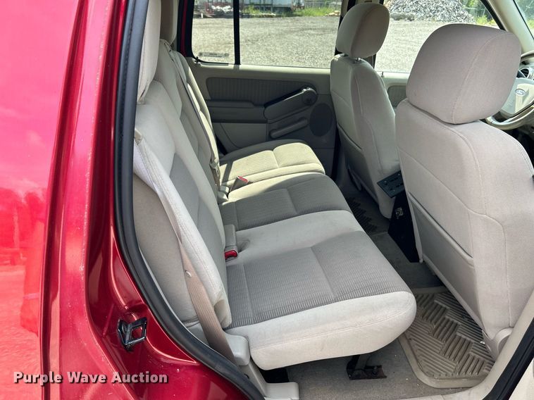 image for item EK3283 2006 Ford Explorer XLT SUV