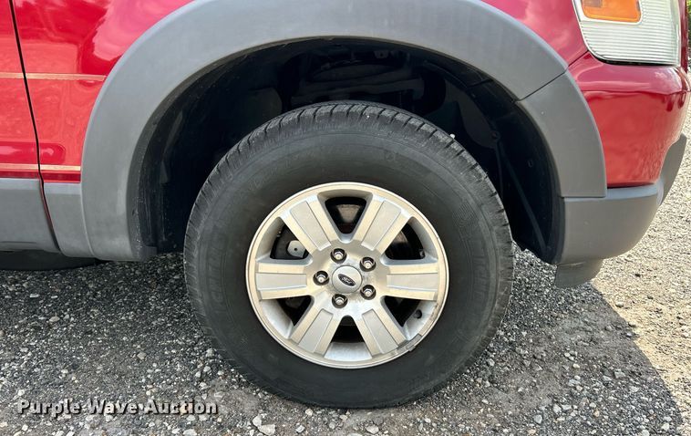 image for item EK3283 2006 Ford Explorer XLT SUV