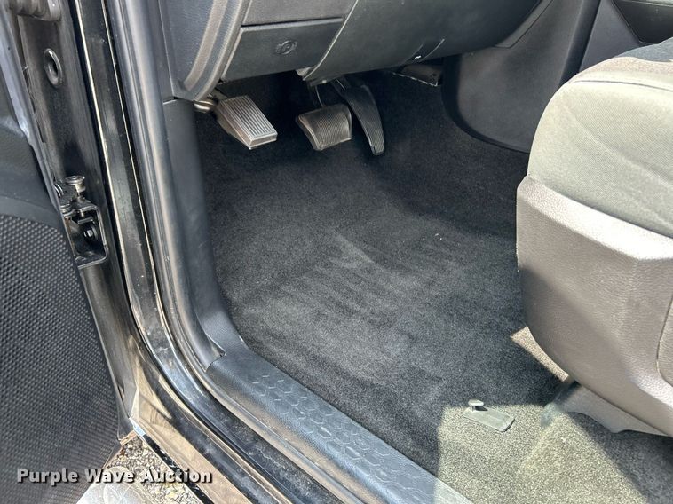 image for item EK3285 2015 Dodge Ram 1500 Crew Cab pickup truck