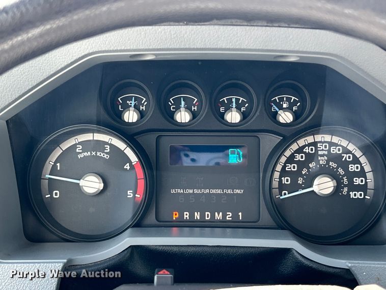 image for item EK4424 2016 Ford F650 Super Duty box truck