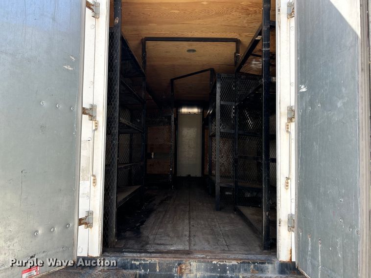 image for item EK4424 2016 Ford F650 Super Duty box truck