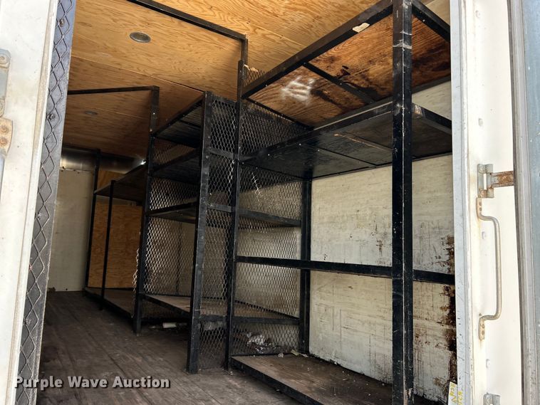 image for item EK4424 2016 Ford F650 Super Duty box truck