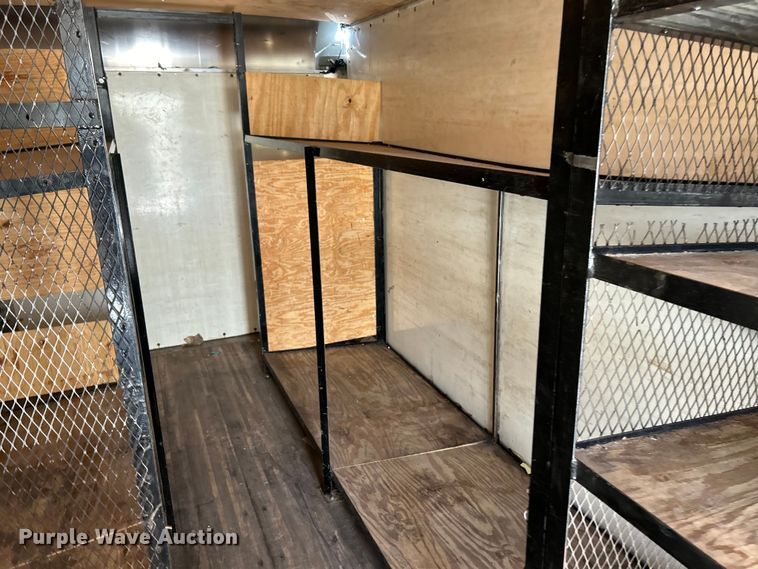 image for item EK4424 2016 Ford F650 Super Duty box truck