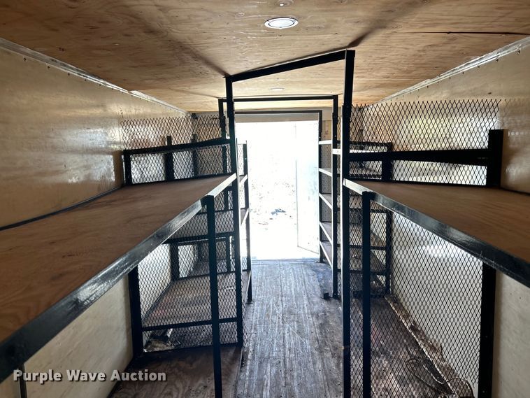 image for item EK4424 2016 Ford F650 Super Duty box truck