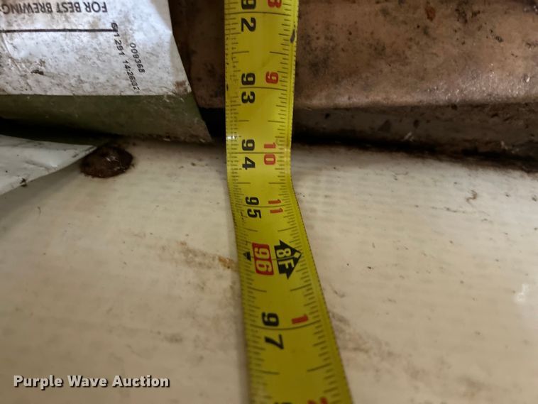 image for item EK4424 2016 Ford F650 Super Duty box truck