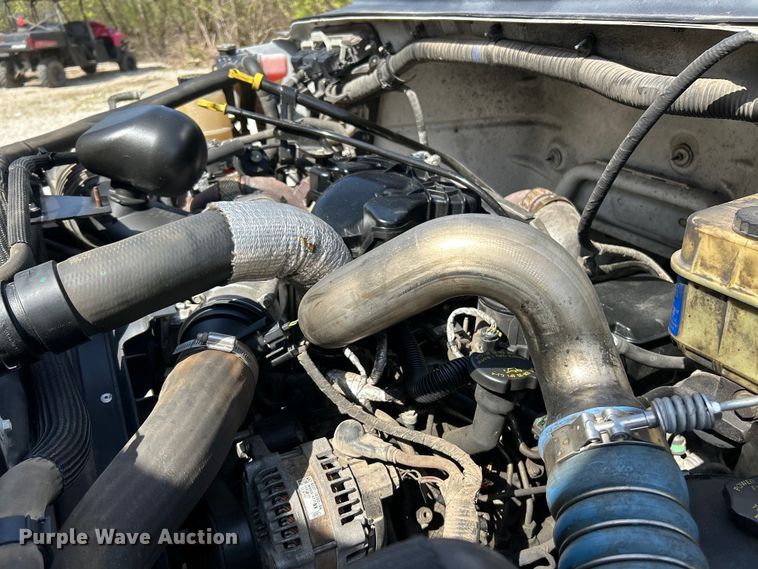 image for item EK4424 2016 Ford F650 Super Duty box truck