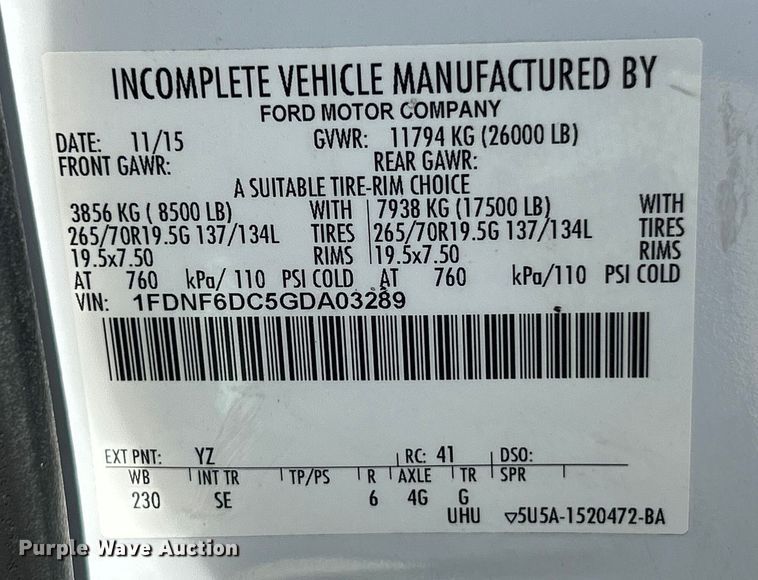 image for item EK4424 2016 Ford F650 Super Duty box truck