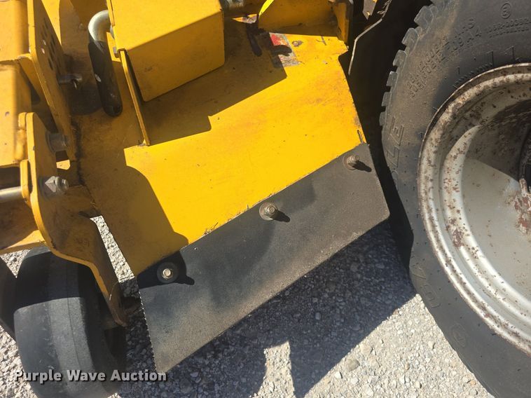 image for item EK6437 2015 Hustler Super 104 ZTR lawn mower