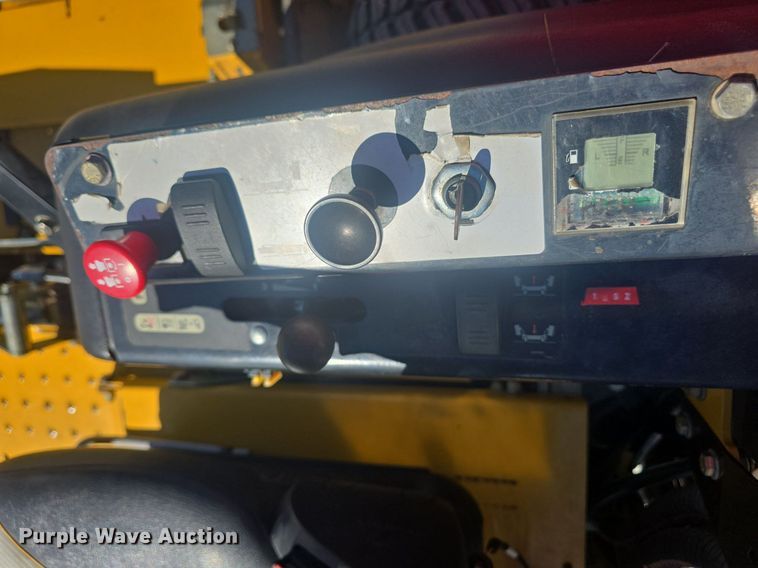 image for item EK6437 2015 Hustler Super 104 ZTR lawn mower