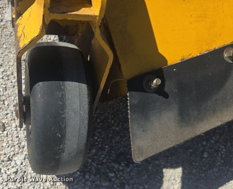 image for item EK6437 2015 Hustler Super 104 ZTR lawn mower