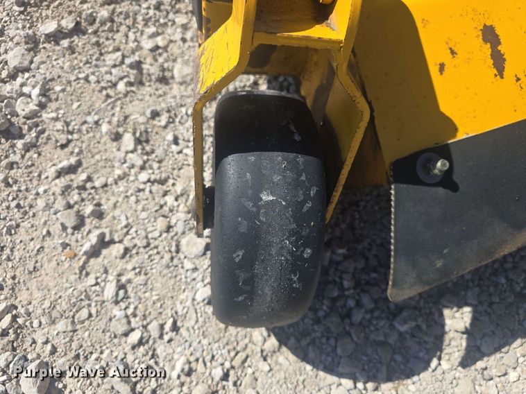 image for item EK6438 2015 Hustler Super 104 ZTR lawn mower