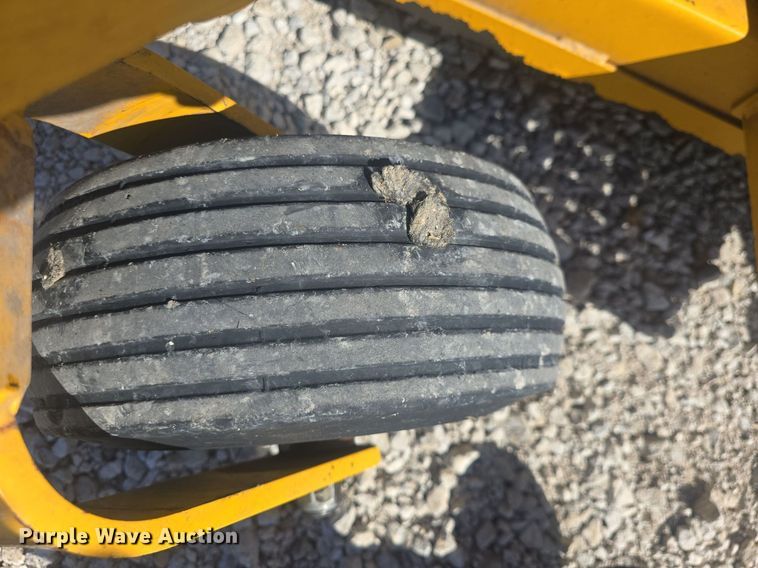 image for item EK6438 2015 Hustler Super 104 ZTR lawn mower