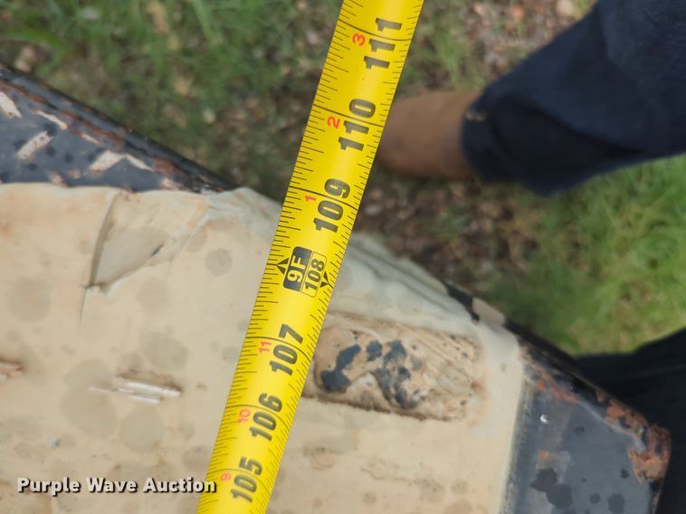 image for item EQ2062 CM flatbed pickup truck bed